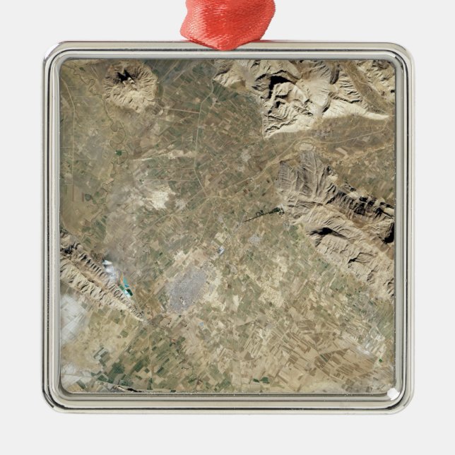 Satellitenansicht von Persepolis Silbernes Ornament (Vorne)