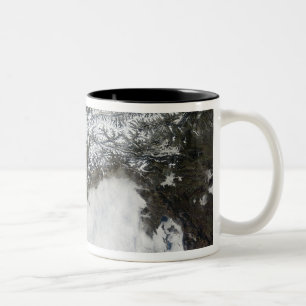 Satellitenbild des Alpen-Gebirgszugs Zweifarbige Tasse