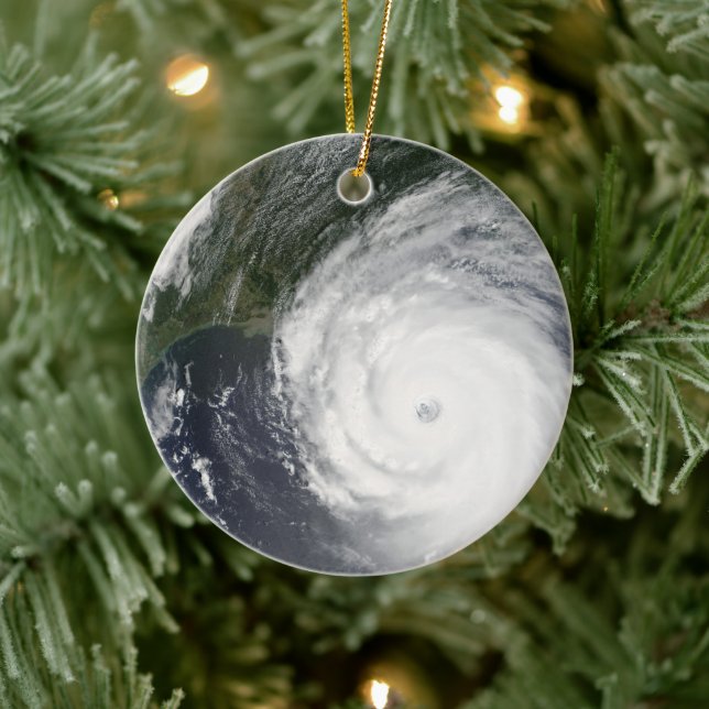 Satellitenbild des Hurrikans Katrina, August 2005 Keramikornament (Baum)