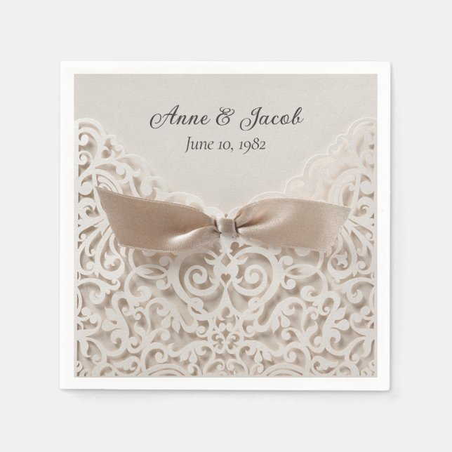 Satin Bow an der Spitze des Jubiläums Serviette (Vorderseite)