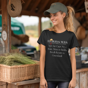 Satirisch Florida Man Greenland Beach Resort Women T-Shirt