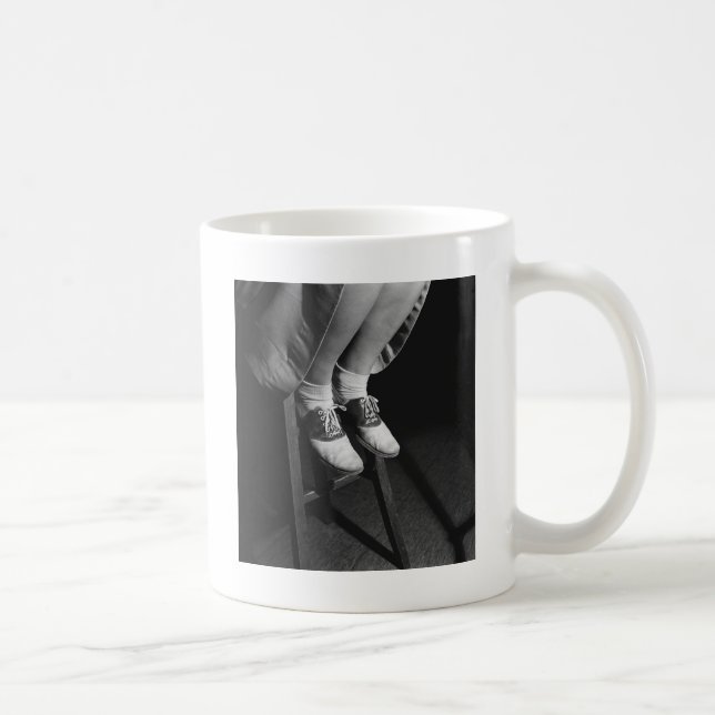 Sattel-Schuhe, 1934 Kaffeetasse (Rechts)