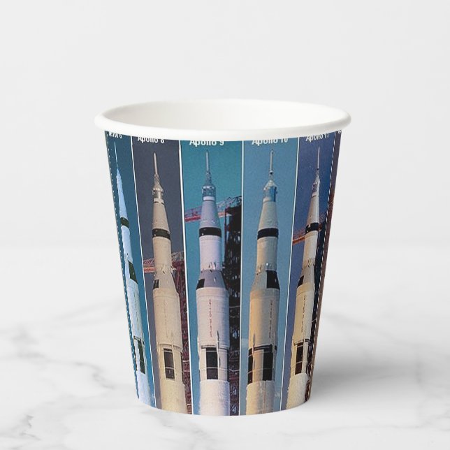 Saturn V Moon Rocket startet Papiergruppen Pappbecher (Vorderseite)