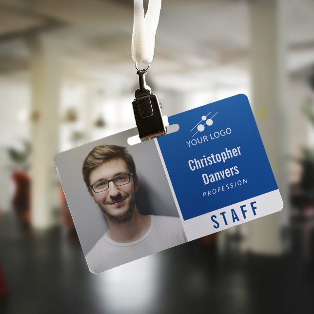 Sauberes blaues weißes Mitarbeiterlogo Logo hinzuf Ausweis (Von Creator hochgeladen)