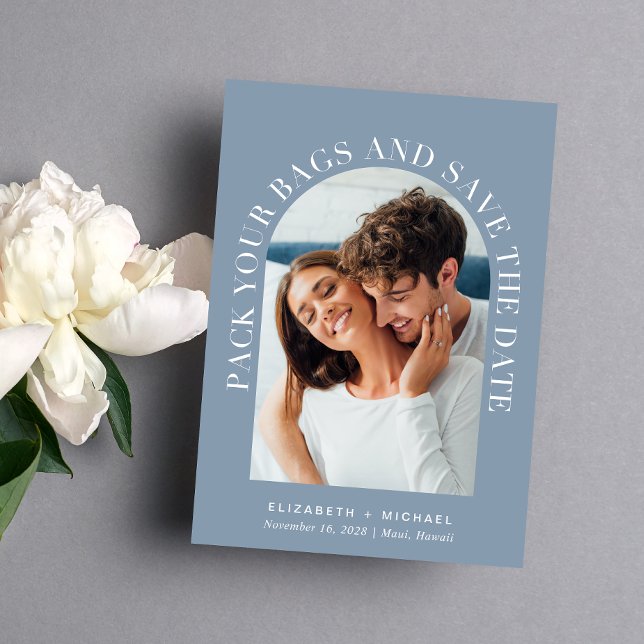 Save The Date Arc photo moderne QR Code Destination Mariage (Celebrate your love story with a save the date showcasing your photo in an elegant arch frame)