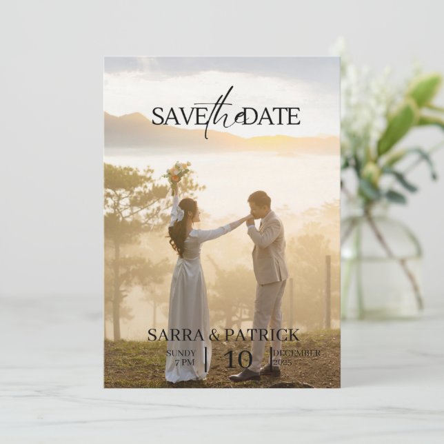 Save The Date Beige et Noir Élégant Mariage Épargnez la Date (Debout devant)