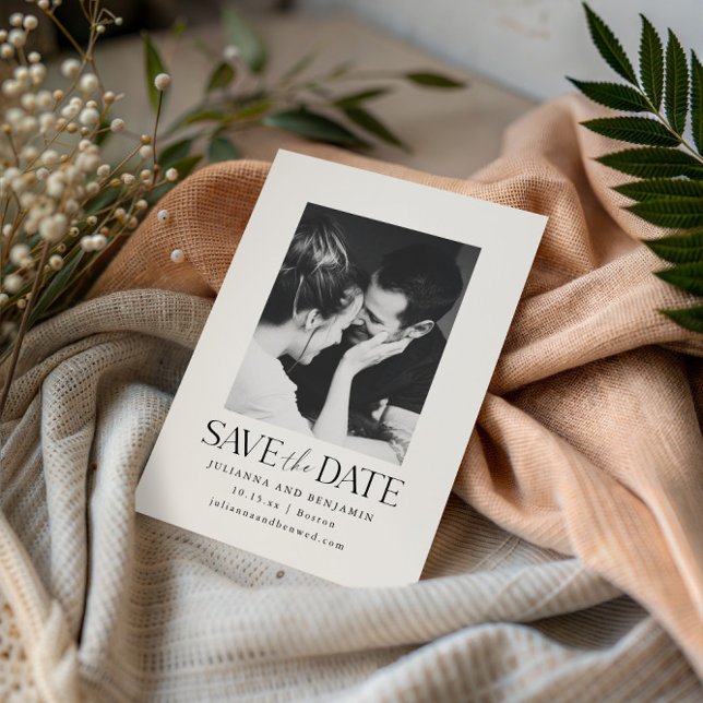 Save The Date Elegant Modern Minimalist White Photo Wedding (Créateur téléchargé)