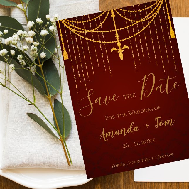 Save The Date Elégant Rouge traditionnel Or Twirls Mariage de lu (Elegant Red Traditional Gold Twirls Luxury Wedding Save The Date)