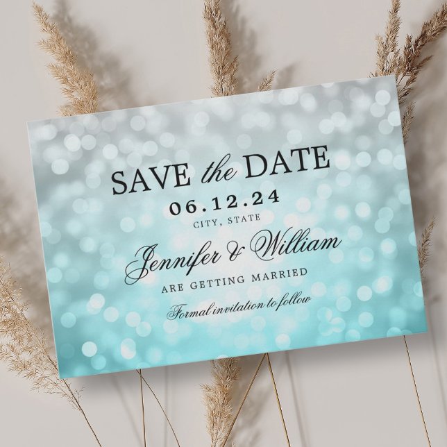 Save The Date Élégant Script Mariage Beach Bokeh Lumières (Elegant Script Wedding Beach Bokeh Lights Save The Date)
