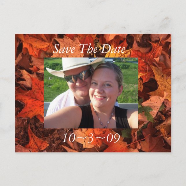 Save the Date fallen Ankündigungspostkarte (Vorderseite)