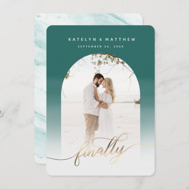 Save The Date Finalement Gold Script Emerald Arched Photo encadr (Devant / Derrière)