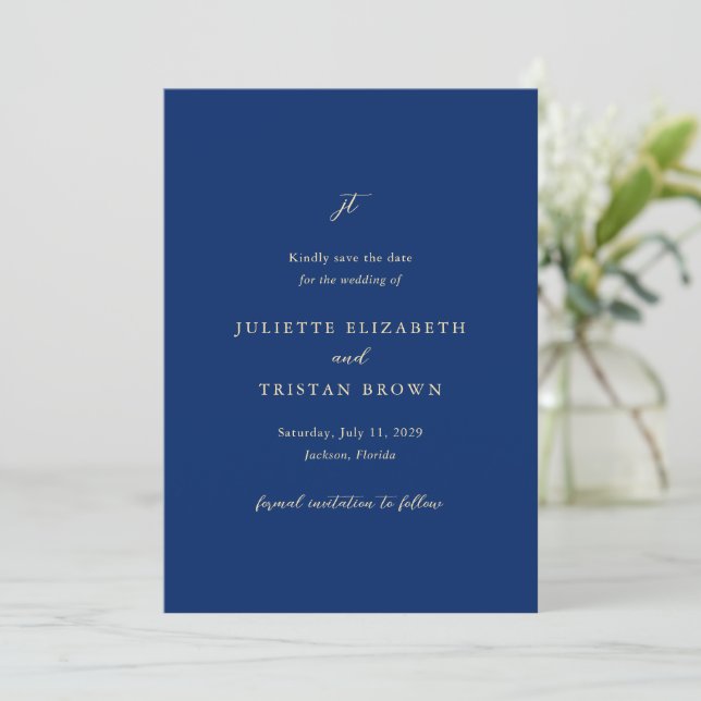 Save The Date Mariage Élégant Bleu Marine et Crème Classique (Debout devant)
