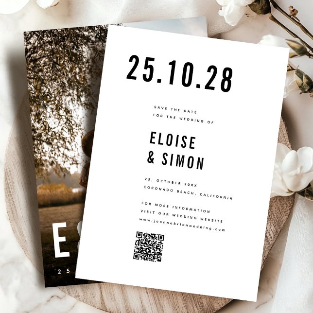 Save The Date Mini moderne Grand Gras Monogramme Photo QR Code (Modern Minimalist Big Bold Monogram Photo QR Code Save The Date)