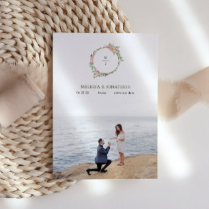 Save the Date mit der Blütenabbildung von Eggshell