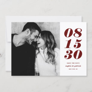 Save The Date Moderne Rouge et Blanc Téméraire Date Typographie