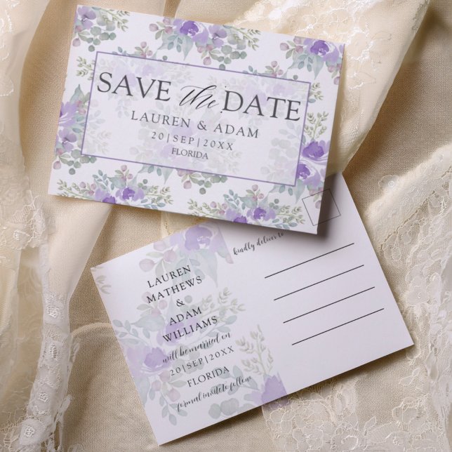 Save the Date Purple Floral Wedding Ankündigungspostkarte (Von Creator hochgeladen)
