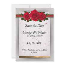 Roses rouges magnifiques avec Mariage d'accents or