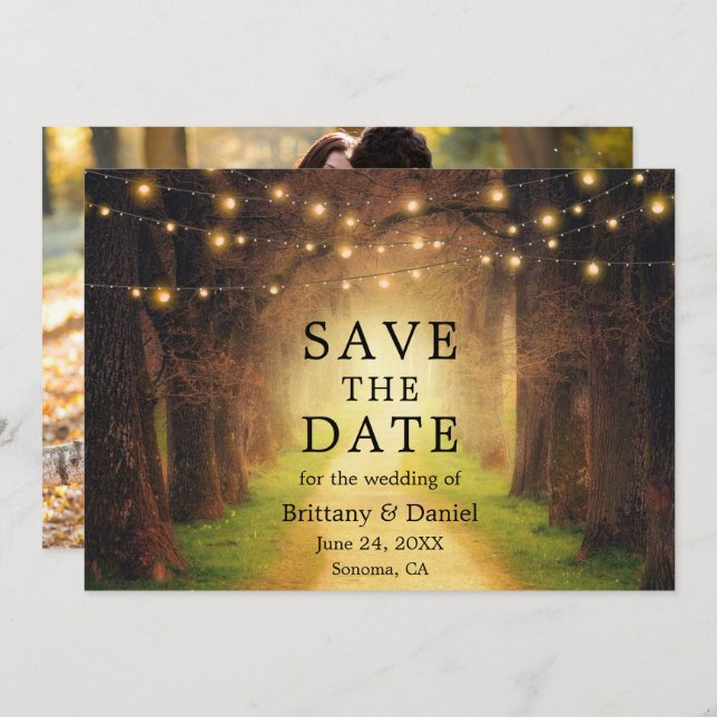 Save The Date Rustic Forest Path Mariage String Lumières Photo (Devant / Derrière)