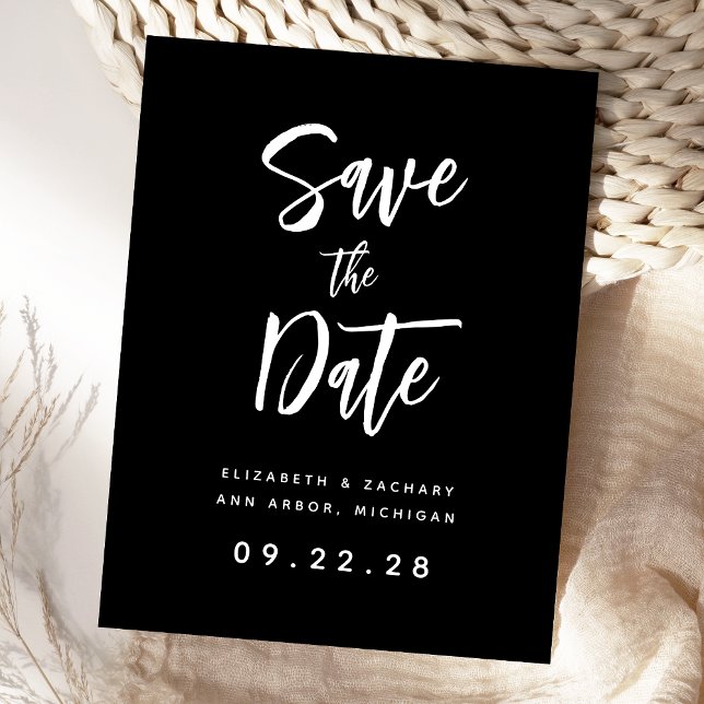 Save the Date schwarzer und weißer QR-Code Ankündigungspostkarte (Von Creator hochgeladen)