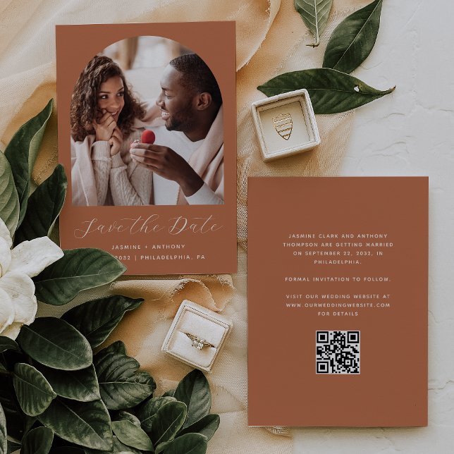 Save The Date Script d'arc photo minimal QR Code Terracotta (Créateur téléchargé)