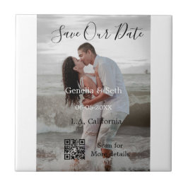 Save the date simple minimal QR scan code details Fliese