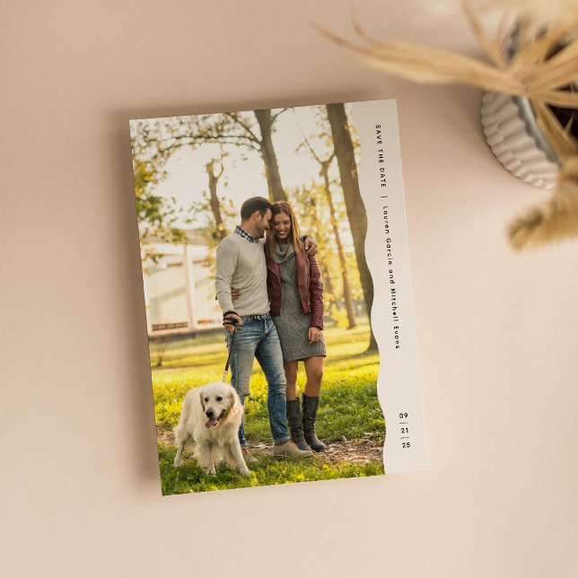 Save The Date Simple photo de bord ondulé moderne (Créateur téléchargé)