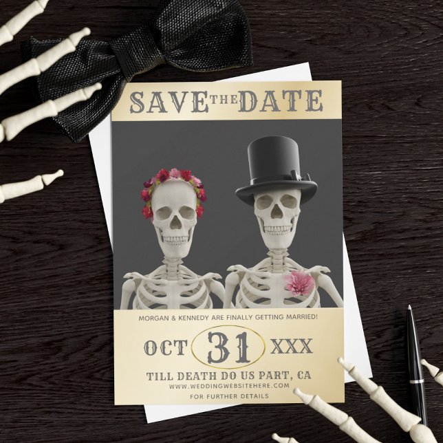 Save the Date Skeletons Oktober Halloween Hochzeit (A Bride & Groom skeleton themed Save the Date waiting for your details. Great for Halloween Weddings)
