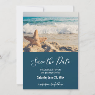 Save The Date Starfish sur une plage de sable Photo