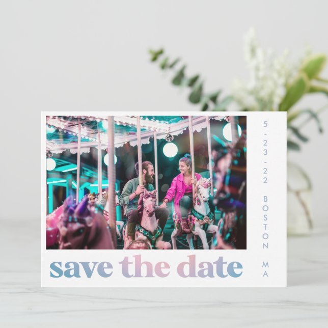 Save The Date Super Pastel Purple Gradient Retro Photo Mariage (Debout devant)