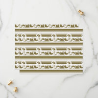 Un tapis richement coloré présente une géométrie s