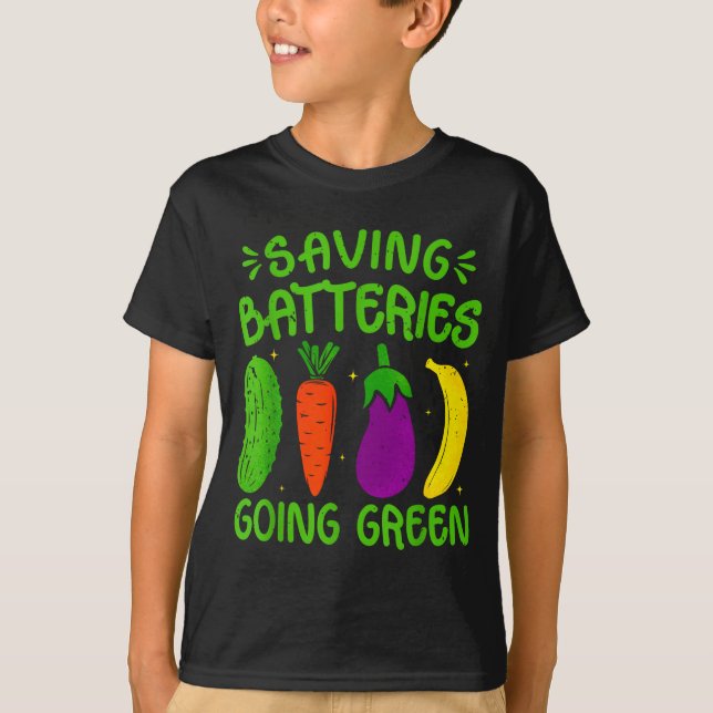 Saving Batteries Going Green Funny Inappropriate H T-Shirt (Vorderseite)