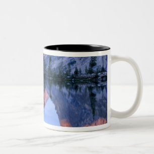 Sawtooth Wilderness, Idaho. USA. Cumuluswolken Zweifarbige Tasse