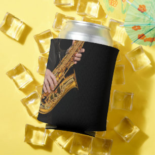 Saxophone Player gibt sächsischen Jazzspieler aus Dosenkühler