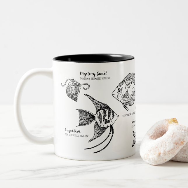 Scalaire et tasse d'amis (poissons tropicaux) (Avec donut)
