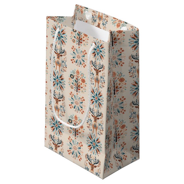 Scandinavian Deer Holiday Kleine Geschenktüte (Vorderseite Schrägansicht)