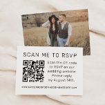 Scannen Sie mich in UAWG Wedding QR Code Foto UAWG Visitenkarte<br><div class="desc">Modernes und minimales Schwarz-Weiß Hochzeitskartenteam mit individuellem QR-Code und einer klaren und einfachen serifenlosen Formulierung, die mit Ihrem Antwortzeichen und Ihrer Hochzeitswebsite personalisiert werden kann, sodass die Gäste online antworten können. Enthält ein optionales Foto auf der Kartenrückseite. Schwarzer Text und weiße Hintergrundfarbe können aktualisiert werden, um mit Ihrem Hochzeitsfarbschema zu...</div>
