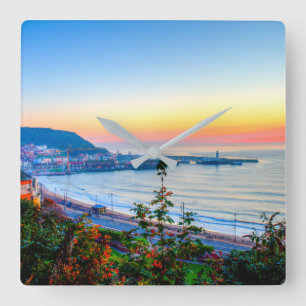 Scarborough Sunrise Quadratische Wanduhr