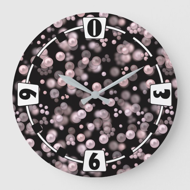 Scatterings von rosa und weißen Perlen auf schwarz Große Wanduhr (Vorderseite)