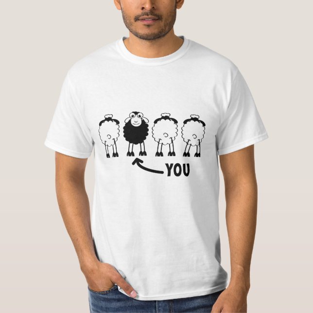 Schaap, witte of zwarte schapen van de familie T-Shirt (Vorderseite)
