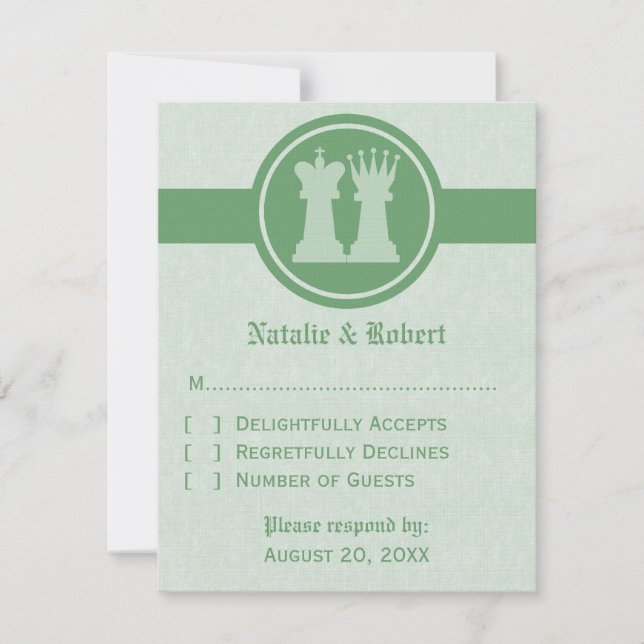 Schach King und Queen Wedeltrettkarte, Green RSVP Karte (Vorderseite)