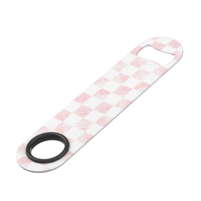 Schachbrett für die modernen weißen rosa Quadrate Speed Flaschenöffner (Vorderseite Schrägansicht)