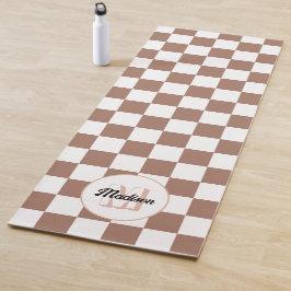 Schachbrett Quadrate Mocha-braunes Retro Monogramm Yogamatte
