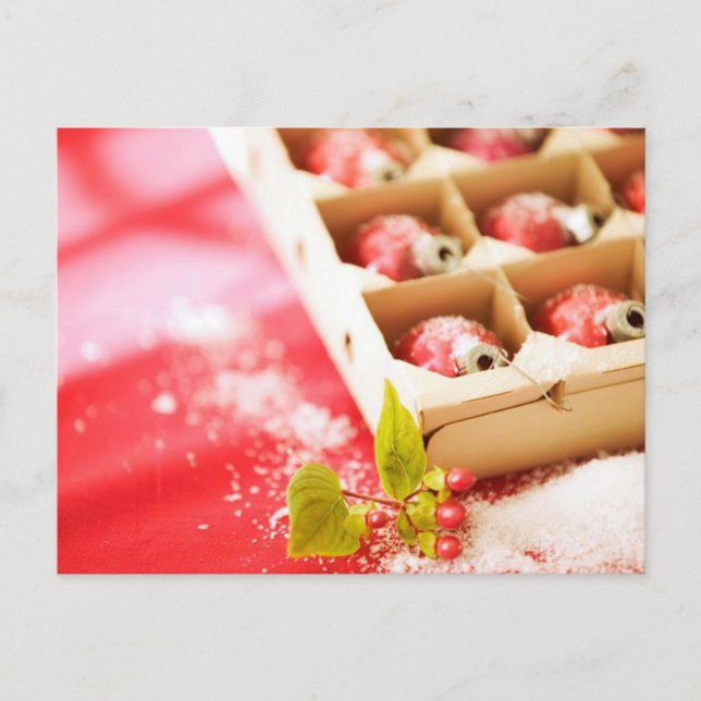 Schachtel mit Weihnachtskarten und Aufklebern Feiertagspostkarte (Vorderseite)