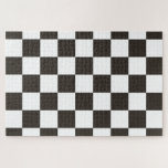 Schachtel (Schwarz und Weiß) (Muster des Schachbre<br><div class="desc">Dieses Design verfügt über eine schwarz-weiße Schachflagge, die typischerweise im Motorsport verwendet wird, um das Ziel anzuzeigen. Die Flagge wird oft mit dem Gewinner eines Rennens in Verbindung gebracht, da sie die ersten sind, die an der Schachflagge vorbeifahren. Das Muster kann auch durch ein Schachbrett beeinflusst werden, das zum Spielen...</div>