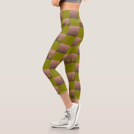 Schachtelmuster in braun und olivgrün capri leggings