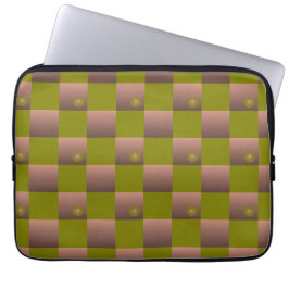 Schachtelmuster in braun und olivgrün laptopschutzhülle
