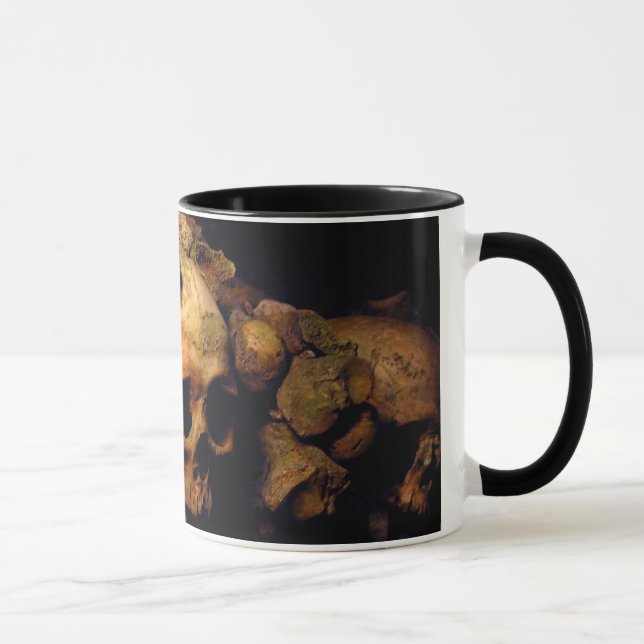 Schädel an Les Catacombes De Paris Tasse (Rechts)