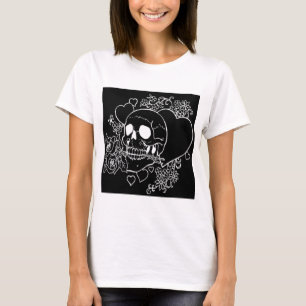Schädel-Liebe - Schädel, Rosen und Herzen durch  T-Shirt