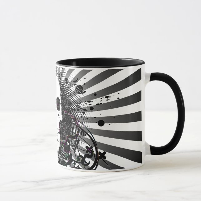 Schädel. Tasse (Rechts)