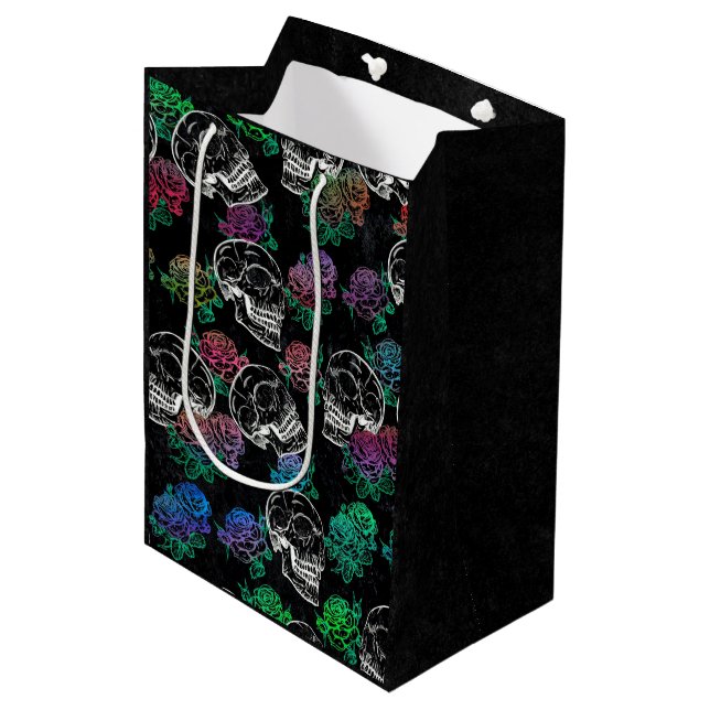 Schädel und dunkle Rose | Funky Glam Ombre Grunge Mittlere Geschenktüte (Vorderseite Schrägansicht)